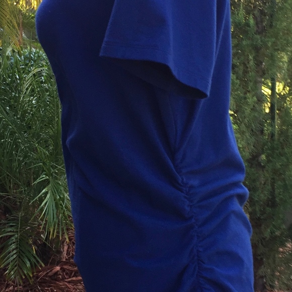 Blue Tee Ruched Flattering & Forgiving Size L NWOT - Picture 6 of 8